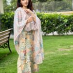 Niyati Fatnani Instagram - Surrender ☘️ Wearing: @nehamtaonline Stylist: @styling.your.soul . . . . #trusttheprocess #goodvibes #dreambig #niyatifatnani