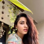 Niyati Fatnani Instagram - Surrender ☘️ Wearing: @nehamtaonline Stylist: @styling.your.soul . . . . #trusttheprocess #goodvibes #dreambig #niyatifatnani