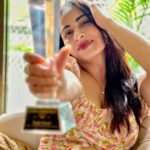 Niyati Fatnani Instagram - Firsts are always sooo special 🏆♥️ Thank you @stareminenceawards for the recognition and thank you Asmita coz it was fun embodying you . Thank you to my Dear Ishq family and all the fans who loved the show . ✨ Feeling humbled, grateful. God bless all🫶🙏🏽 @castingkartikpaliwalofficial @paliwalentertainment . . . . . #stareminenceaward2023 #dearishq #asmita #hotstar #feelingblessed #gratitude #niyatifatnani