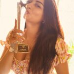 Niyati Fatnani Instagram - Firsts are always sooo special 🏆♥️ Thank you @stareminenceawards for the recognition and thank you Asmita coz it was fun embodying you . Thank you to my Dear Ishq family and all the fans who loved the show . ✨ Feeling humbled, grateful. God bless all🫶🙏🏽 @castingkartikpaliwalofficial @paliwalentertainment . . . . . #stareminenceaward2023 #dearishq #asmita #hotstar #feelingblessed #gratitude #niyatifatnani