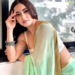 Niyati Fatnani Instagram - Me mostly last month🏋️‍♀️🎶🚗📸♥️😐 . . . . #ramdom #me #sing #carrides #shoot #actorslife #niyatifatnani