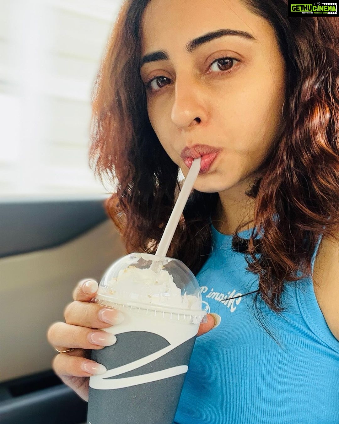 Niyati Fatnani Instagram - Me mostly last month๐๏ธโโ๏ธ๐ถ๐๐ธโฅ๏ธ๐ . . . . #ramdom #me #sing #carrides #shoot #actorslife #niyatifatnani