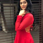 Palak Lalwani Instagram - Choose your vibe ✨👣