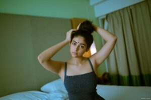 Palak Lalwani Instagram - "Under the bright but faded lights " ✨🦋