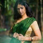 Palak Lalwani Instagram - அனைவருக்கும் இனிய தமிழ் புத்தாண்டு நல்வாழ்த்துக்கள் ♥️🌾 #puthanduvazthukal . . . @lettersbyanandganand 📸