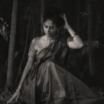 Palak Lalwani Instagram - சுட்டுவிட வந்த சூரியனை முந்தானையில் கொண்டு போகவா ! . . @lettersbyanandganand 📸