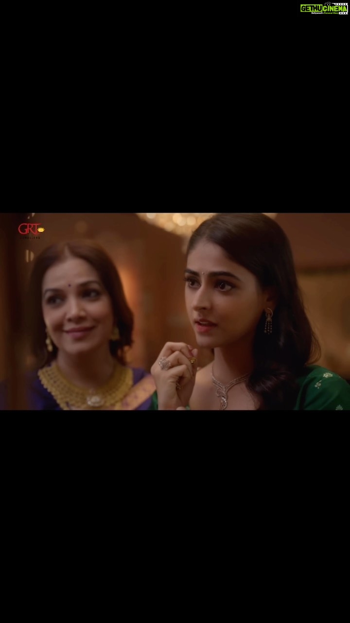 Palak Lalwani Instagram - This is a special first! With the lovely @shilpatulaskar . The team Production house @bewaterfilms Director @anandmorarji Assistant director @im_venkii Cinematographer @nikethbommi Editor @rishi_2515 Stylist @ruchi.munoth Assistant Stylist @the__illusion Casting by @aim2aim.models Love and Gratitude 🦋