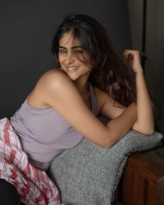 Palak Lalwani Instagram - Going bare face for a Photoshoot makes me nervous. I often find "flaws" that need to be covered.  However, I gave it a go this time. 
@riteshkrishnan made it feel like a breeze, and I gained some confidence 🤍