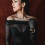 Pallavi Sharda Instagram - Robusta. Classico. ✨ 👗💎 @camillaandmarc @tiffanyandco 👘💭@harrietcrawf_ord @miguelurbinatan 💄@juliecooper_makeup 📸 @rebeccahitchphotography