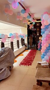 Pankhuri Awasthy Rode Instagram - These 12 days have been nothing but surreal … 
A little glimpse of how we welcomed the babies into this world and then eventually at home …. 
Surrounded by our families , with tremendous joy in our hearts.. and lots of love.. ♥️♥️

#welcome #welcomehome #babies #love #family #twins #mom #dad #parents #threegenerations #delivery #home