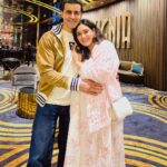 Pankhuri Awasthy Rode Instagram – There are years that ask questions and then there are years that answer them! 🩷🩵

#myworld #myuniverse #mycosmos #myfamily #rodelife #love #family