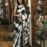 Paoli Dam Instagram – Styled by @poulami.rgupta
Saree @vilasabengal
Jewellery @doribymeghnamaniar
Makeup @makeupartist_sourav
Hair @shyamali.das.7583
Photographed by @avipal_official 
.
.
.
.
.
#ethnicwear #white&black #sareelover #portraits #photographs #portraitphotography #instafit ##instagood #instacarousel #paolidam #paolidamofficial