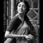Paoli Dam Instagram - পাওলি সেন - আমার অভিনীত একটি অন্যরকম চরিত্র।সহজ, সরল, মিষ্টি, বিদগ্ধ একটি মেয়ে, যার মধ্যে কোনো জটিলতা নেই। যে সমস্যা নয় ,সমাধান খোঁজে। ভালো থাকা মানে সবাইকে নিয়ে আনন্দের সঙ্গে পথ চলা-এটাই যার জীবনের মূলমন্ত্র । পালান চলছে নিকটবর্তী প্রেক্ষাগৃহে।দেখবেন ,জানাবেন কেমন লাগলো পাওলি সেন-কে। . . . . #palan #tributeto #mrinalsen #blackandwhite #carouselpost #paolisen #reelcharacter #bengalimovie #theaternow #actorslife #instagram #instafit #instapost #instagood #instasnaps #paolidam #paolidamofficial