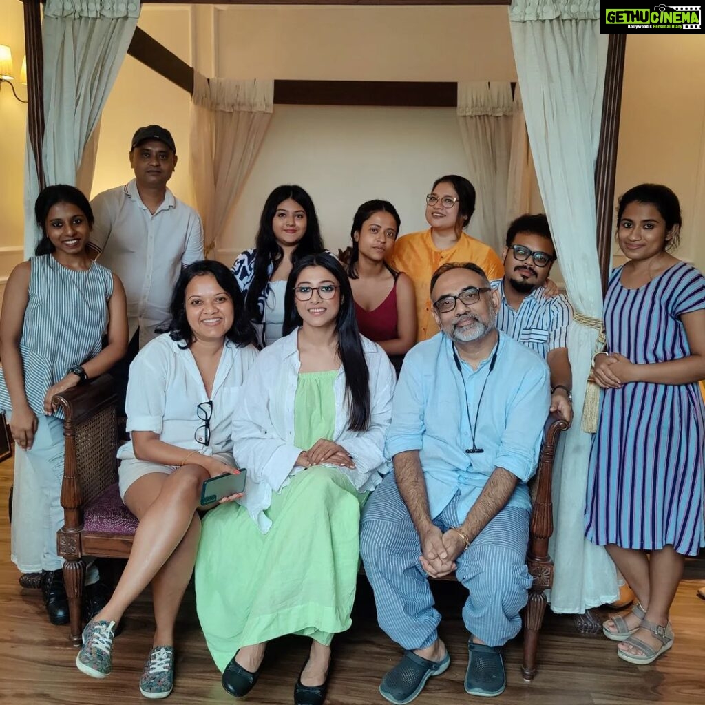 Paoli Dam Instagram - Had so much fun shooting for @indulgexpress today at @theastorkolkata ! Now, it's a Wraappp !! ❤ . . . . #shoot #photoshoot #indulge #team #teamoftheday #work #fun #fashion #instagood #instafashion #funatwork #goodvibes #instadaily #paolidam #paolidamofficial The Astor Hotel
