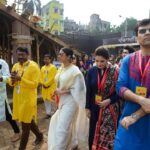 Paoli Dam Instagram - আড্ডা আনন্দ হৈহুল্লোড়ে কাটলো @zee24ghanta -এর মহাপুজোর খোঁজ। সকলকে জানাই শুভ শারদীয়া। . . . . #pujoadda #pandalhopping #mahapujo #durgapuja #happiness #subhosarodiya #instagram #instapost #potd #paolidam #paolidamofficial