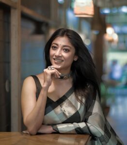 Paoli Dam Instagram - 🖤
.
.
.
.
#ethnicwear #white&black #sareelover #portraits #photographs #lookoftheday #instasnaps #portraitphotography #instafit ##instagood #instacarousel #paolidam #paolidamofficial