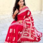 Papri Ghosh Instagram – Be happy 😃 that always makes you look your best 😊
Saree @myvastras 
Clicked by @naresheswar 
#happy #beautiful #saree #elegance #simplicity #esthetic #red #blockprint #actress