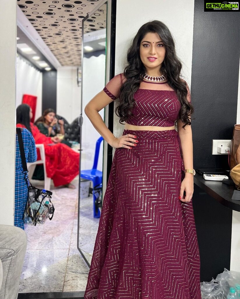 Papri Ghosh Instagram - Be happy and reasons for your happiness will come to you automatically 😃 #happy #positivevibes #dress #hairstyle #actress #paprighosh #pandavarillam #kayal #snk Virudhunagar