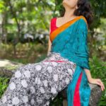 Paridhi Sharma Instagram - मैं लाख कह दूँ कि आकाश हूँ ज़मीं हूँ मैं मगर उसे तो ख़बर है कि कुछ नहीं हूँ मैं.. राहत इंदौरी #life #thoughts #poems #truth
