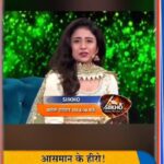 Paridhi Sharma Instagram – चाहे कितनी भी कठिनाइयां क्यों न हो, हमारे देश के जवान हमेशा देश की सुरक्षा के लिए समर्पित रहते हैं! #DDNational के ख़ास शो ”सीखो” में सुनिए एक ऐसे ही भारतीय वायु सेना अधिकारी की प्रेरणादायक कहानी, ज़रूर देखें ये शो हर रविवार रात 8:00 बजे। 

 #SiikhoIndiaShowWithDD | #IndianAirForce | @paridhiofficial | @aniruddh_dave