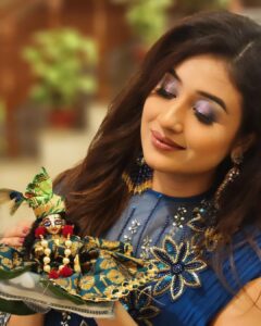 Paridhi Sharma Instagram - जन्माष्टमी की शुभकामनाय🌸🙏
हरे कृष्णा❤️
#happyjanmashtmi #jaishreekrishna #kahna #festival #India