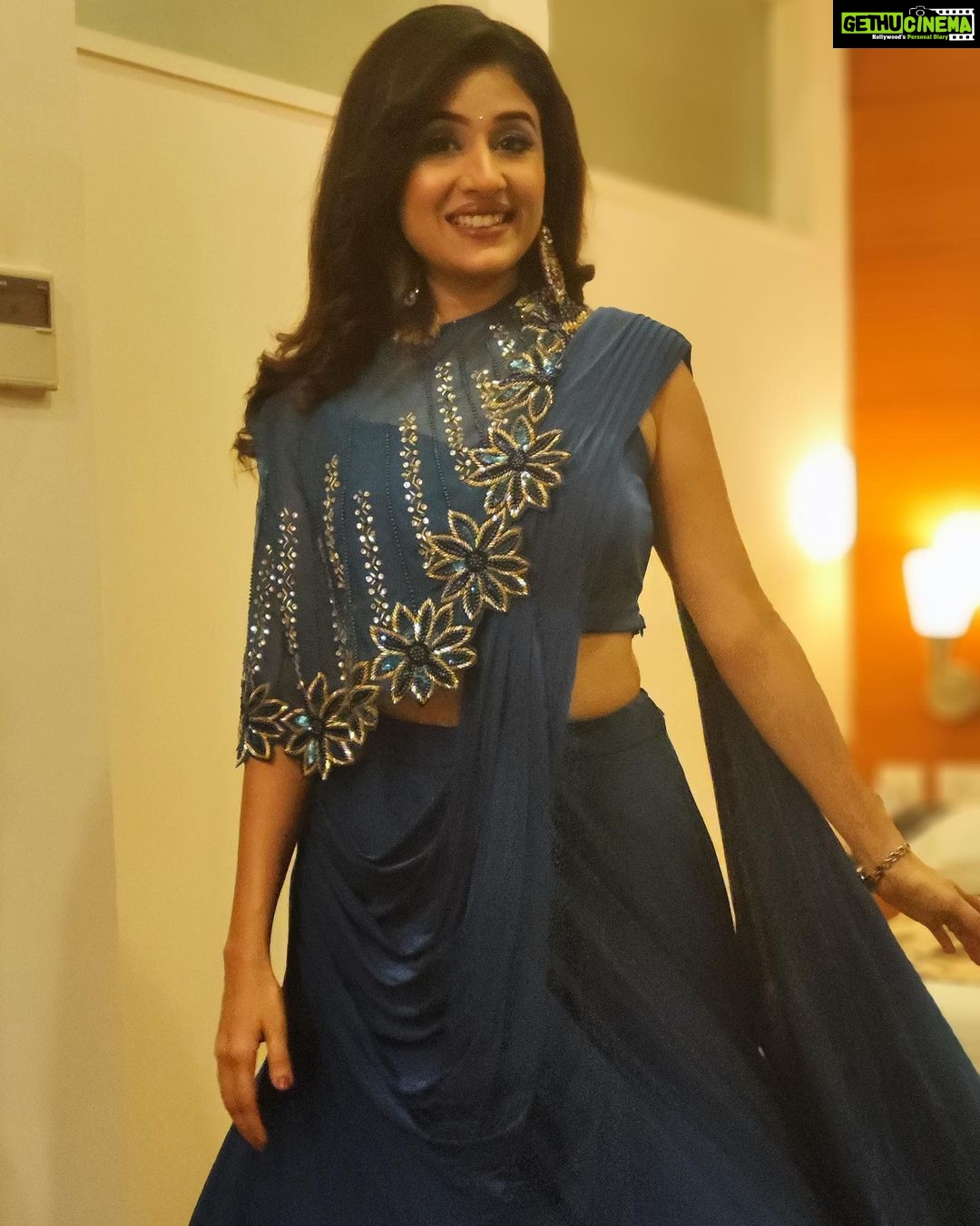 Paridhi Sharma Instagram - To love oneself is the beginning of a lifelong romance. #dress #lehanga #indianlook #ethnicwear Styled by - @stylebyriyajn Outfit- @chaashni.couture