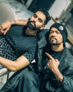 Parmish Verma Instagram - Told you there’s HEAT this Winter - 

from jumping into the VIP section without a Ticket in 2010 to Sharing my love and story with him last night was a Movie itself. 

This is where it all began. He’s inspired a whole Generation including an 18 year old international student who moved to Australia with nothing but still had 
PESA- NASHA - PYAR 

WORKING WITH THE OG - 

It took 13 Years - God had a Bigger Plan.

Good things take Time,
Great Things take a little Longer. 

Thank you @iambohemia Bhaji for the Love and Blessings last night, it was a bliss, Still so much to Learn from you 🙏🏻

Love ♾ Respect ❤️