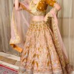 Parul Chauhan Instagram - Patiala peg laga ke 🤪🤪🤪🤪🤪😇😇❤️❤️❤️🥰🥰 #music #makeup #designerlehenga #dance