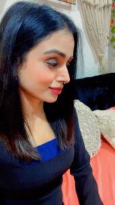 Parul Chauhan Instagram - One of my favourite song ❤️❤️❤️❤️❤️❤️❤️🤗🤗🤗🤗🤗🤗