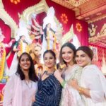 Parull Chaudhry Instagram – Thank you @jyotimukerji ❤️ for this blissful experience at  @northbombaydurgapuja 

As you enter this grand pandal it engulfs you with divinity. May Devi Durga bless us all and bring peace around the world at these tough times. 

May we all realise Humanity is the first religion. And we don’t care for each other, then even god won’t be able to help. 

Aap sabko Navmi ki shubhkamnaen 

#durgapuja #navratri #parullchaudhry #actor #influencer #contentcreator #parullians #explore #bhagyalakshmi #jofithaiwohhithai #traveller #vlogger #chaudhryonthego #fashion #fitness #beauty #lifestyle #fashionblogger #beautyblogger #yogini #fitnessmotivation #travel #saasbahuaurbetiyaan #parullkipaltan Mumbai – मुंबई