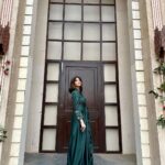 Parull Chaudhry Instagram – Feeling Royal 

Outfit & styling @tripzarora 

Hair @dethejaya 

Jewellery @shaikhaasifa626 

#parullchaudhry #actor #influencer #contentcreator #parullians #explore #bhagyalakshmi #jofithaiwohhithai #traveller #vlogger #chaudhryonthego #fashion #fitness #beauty #lifestyle #fashionblogger #beautyblogger #yogini #fitnessmotivation #travel #saasbahuaurbetiyaan #parullkipaltan #ootd Mumbai – मुंबई