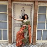 Parull Chaudhry Instagram – Ishq wala love 

With 7 yards of beautiful saree

Outfit & styling @tripzarora 

Hair @dethejaya 

Jewellery @shaikhaasifa626 

#parullchaudhry #actor #influencer #contentcreator #parullians #explore #bhagyalakshmi #jofithaiwohhithai #traveller #vlogger #chaudhryonthego #fashion #fitness #beauty #lifestyle #fashionblogger #beautyblogger #yogini #fitnessmotivation #travel #saasbahuaurbetiyaan #parullkipaltan Mumbai – मुंबई