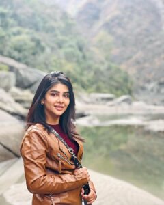 Pavithra Lakshmi Instagram - Being happy never goes out of style🫶🏻❤️ And also @shimona_stalin wanted me to post this🫶