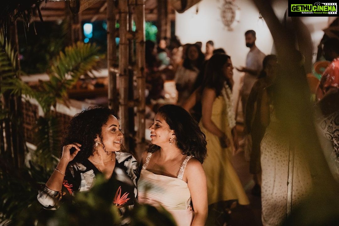 Pearle Maaney Instagram - Rachel’s Baby Shower !!!! We had a blast 💥🧿 Any guesses on what the theme of our party was ? 😋❤️ @rachel_maaney & @rubenbijy wishing you both the besssssst! 😍 . . Click @magicmotionmedia Decor @thegreindale My Styling @ashna_aash_