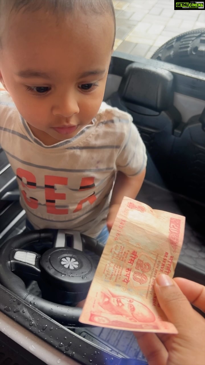 Pearle Maaney Instagram - Oru Motta Vaangaan poya kadha 😜 Reign Baby @rachel_maaney @rubenbijy