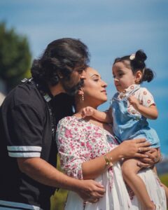 Pearle Maaney Instagram - Me running away from my responsibilities be like 🏃‍♀️ 😜😂
.
Travel Partner @fortunetours 
Click @pearle_productions