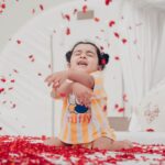Pearle Maaney Instagram – Celebrating life with some Rose Petals 🥰❤️🌹 
.
Click @pearle_productions 
Location @luxeglamp_