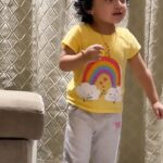 Pearle Maaney Instagram - When Your 2 year old Dances ! Nila’s Current Fav Song… since her Mom is a @rajinikanth fan! 🥰 @tamannaahspeaks 🙌
