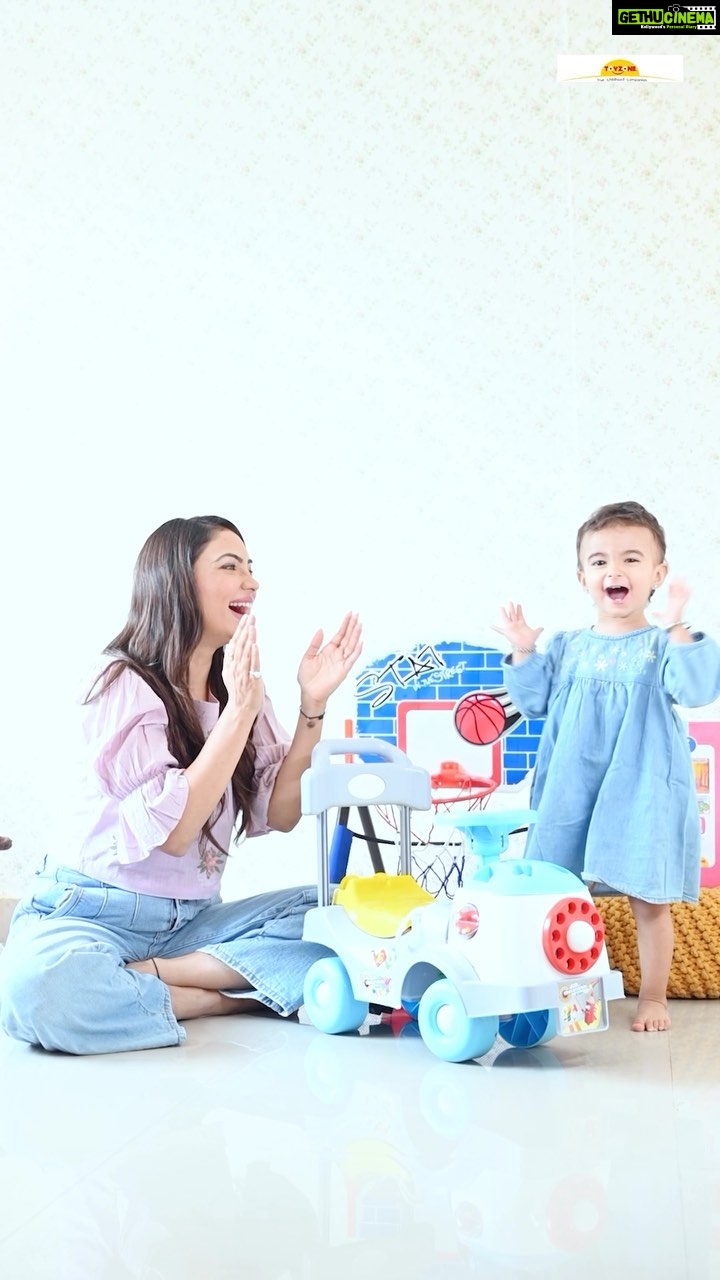 Pooja Banerjee Instagram - Who doesn’t love toys? A huge time of our childhood is spent with them. And even as we grow older, we still seem to be attracted easily to toys. So here is my favourite brand TOYZONE which has toys for 0-12 age group. I bought one educational rider which Sana doesn’t leaves while eating food and watching her favourite cartoons and Sana’s favourite Dream Palace Doll House which is so beautiful and has lot to know about the Family. Indeed toys are your child’s best companion and thanks to Toyzone that I could get these amazing toys for my little one at such affordable prices. @toyzoneofficial So what are you waiting for, go and get a toy for your child now. #PoojaBanerjii #ToyZone #SanaSSejwaal #babygirl #toys #Toysforkids #reel. HMU BY @vibeshealthcare