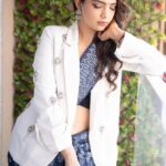 Pooja Banerjee Instagram - If I had to get decked up for the G20 Summit for India i.e भारत 🇮🇳 🧿 Styled by @nidhikhurda 🧿 HMU BY- @jhanvimehta 🧿 Captured by - @captis.studios.fashion Jwellery by @rubans.in @oakpinionpr Bharat