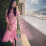 Pooja Banerjee Instagram - Happy Rakshabandhan everyone…. Since I’m not tying Rakhi today, I’m just playing dress-up… 🤣❤️ outfit by @ambraee_ HMU BY @jhanvimehta_mua_ Mumbai, Maharashtra