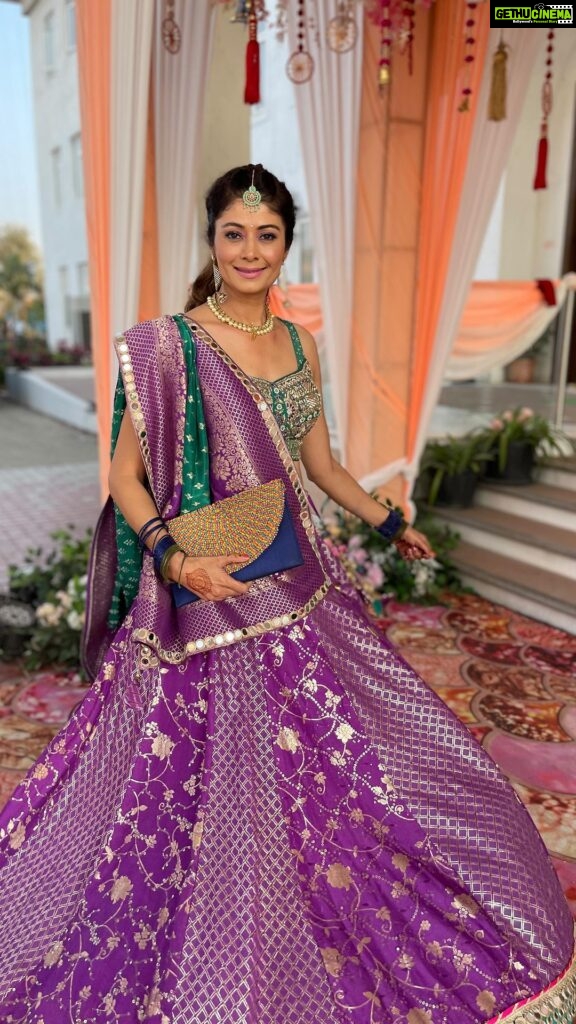 Pooja Batra Instagram - #WeddingFun #MahiKiAbha #StayBlessed 🙌 @abhasinghaal 💕♥️ Video credits @arjunbijlani @dbhatnagar