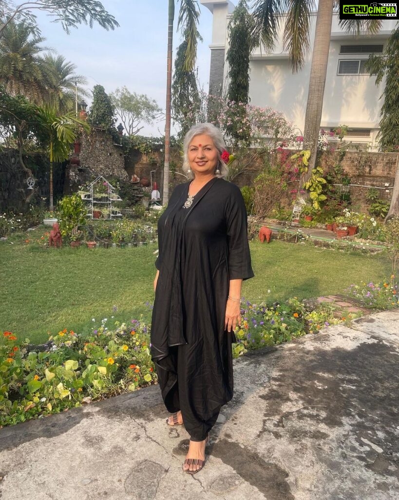 Pooja Batra Instagram - #happymothersday to my gorgeous Mom. You are my life Mommy. ♥ U India