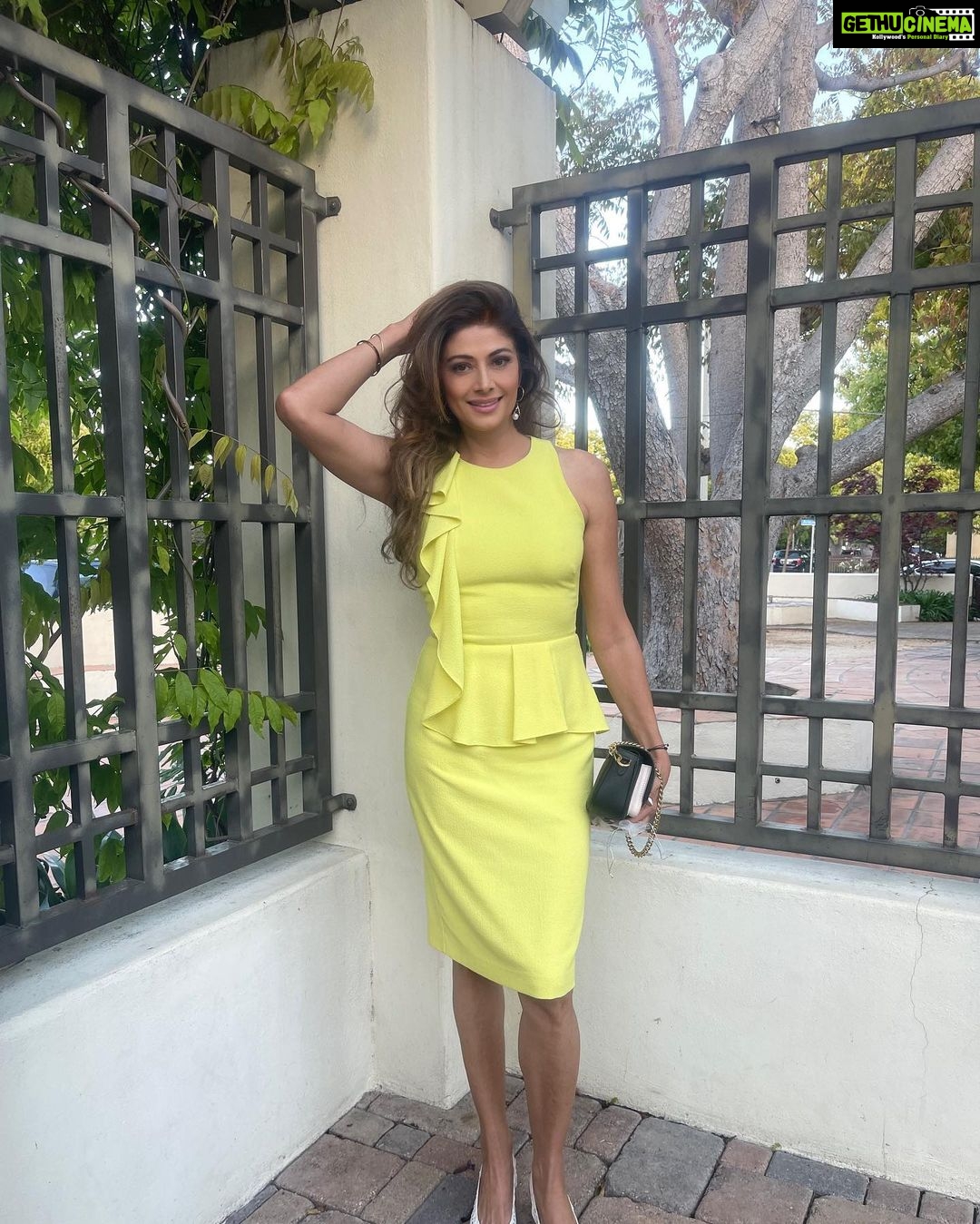 Pooja Batra Instagram - See ya Houston for my yoga workshop - Mind Body & Soul. Saturday 3rd of June 10.30AM @indiahousehouston Link in profile to register Los Angeles, California