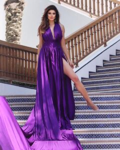 Pooja Batra Instagram - Peace, Love, Purple ☮️ Thank you @flyingdress_couture @sumayra._ @aana.akhan @parkhyattdubai for this awesome shoot
