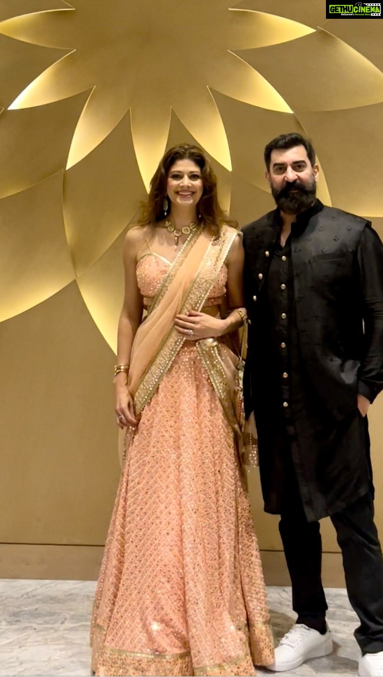 Pooja Batra - 15.9K Likes - Doing appearances with Hubby. All India vascular surgeons meet #Agra Wearing a @rabaniandrakha_official