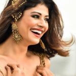Pooja Batra Instagram - नवरात्रि की शुभकामन्नाए 💐
