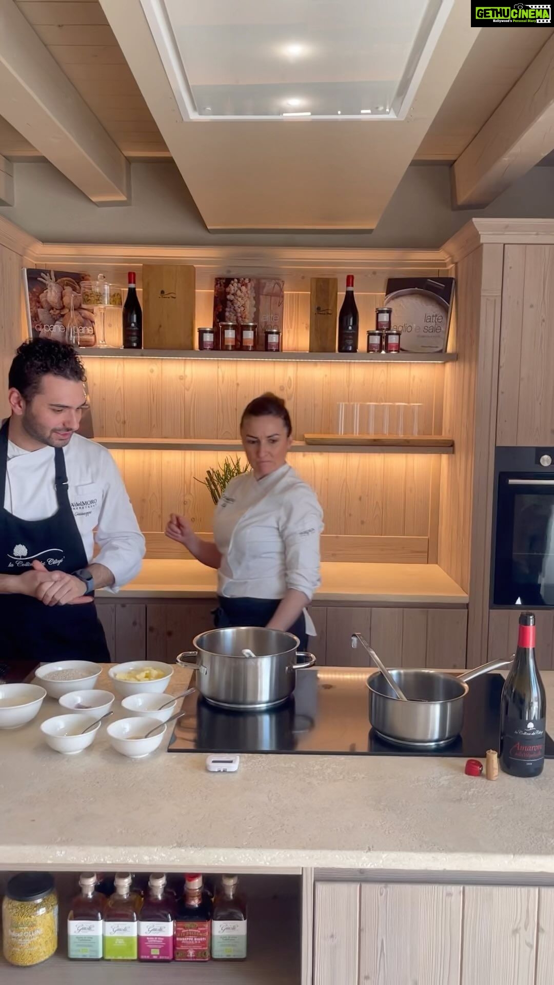 Pooja Batra Instagram - Funnest experience to learn how to make #Amaroni #Risotto with my Sista @dbhatnagar & @giuseppe.lamanna_chef at @cadelmorowineretreat #Verona #Italy #michelin #chef #pasta #winecountry Edited by #me Golf Club Ca' del Moro