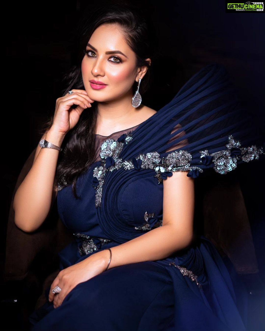 Pooja Bose Instagram - Watch the grand finale of #dancebangladance tonight only on @zeebanglaofficial Costume @rashmi_aaryaa Jewelry @style_addict_jewellery Photo @sahil_paswan_2646_