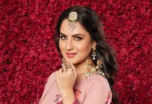 Pooja Bose Instagram - The Flipkart Big Dussehra Sale is Live! Top Discounts on the best selection of sarees, kurtas, sets and more. Styles starting at JUST Rs. 149/-. What are you waiting for? Head over to Flipkart Fashion and explore women's ethnic wear. Happy Shopping! #FlipkartBigDussehraSale #flipkartfashion @flipkartlifestyle @flipkart @divastriethnicwear
